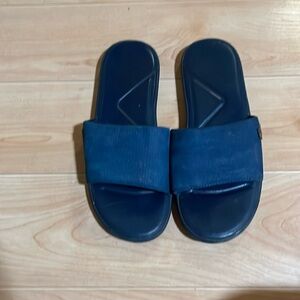 Lacoste men’s size 11 slides
